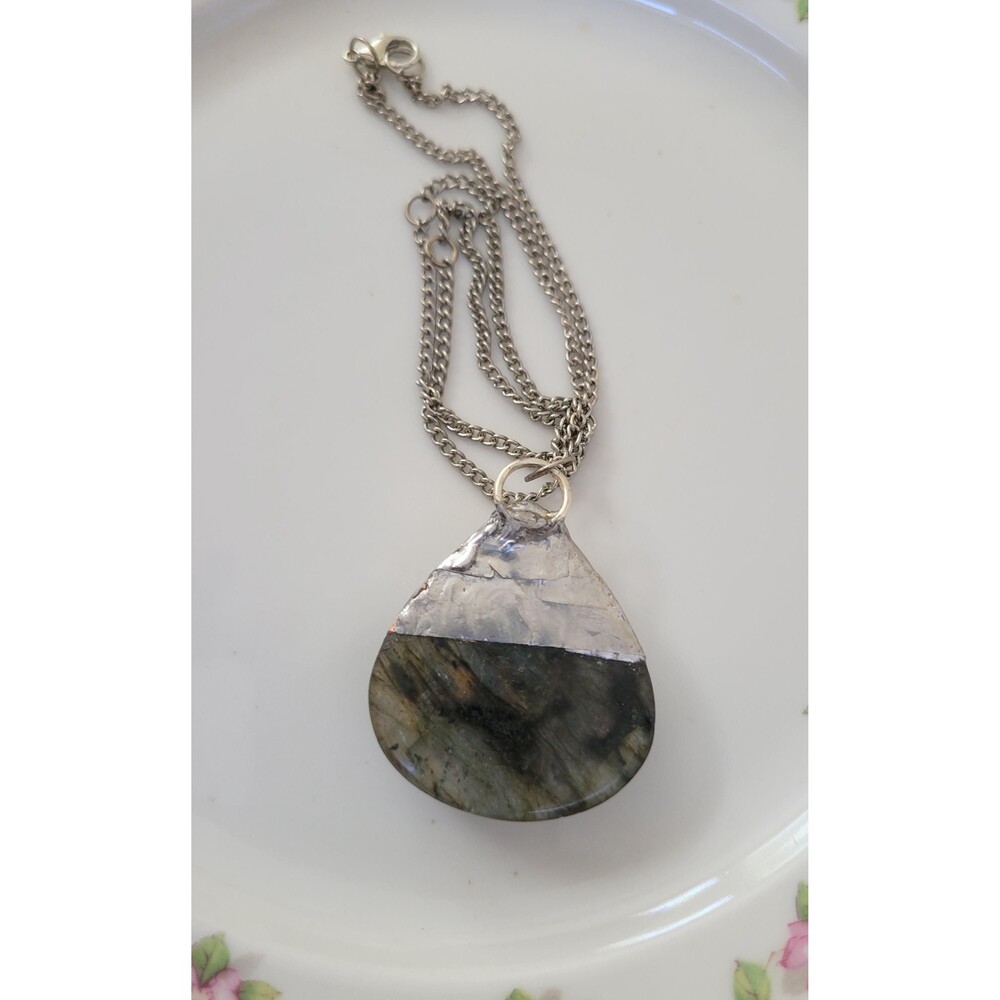 Labradorite Peacock Soldered Pendant Necklace - Picture 4 of 5